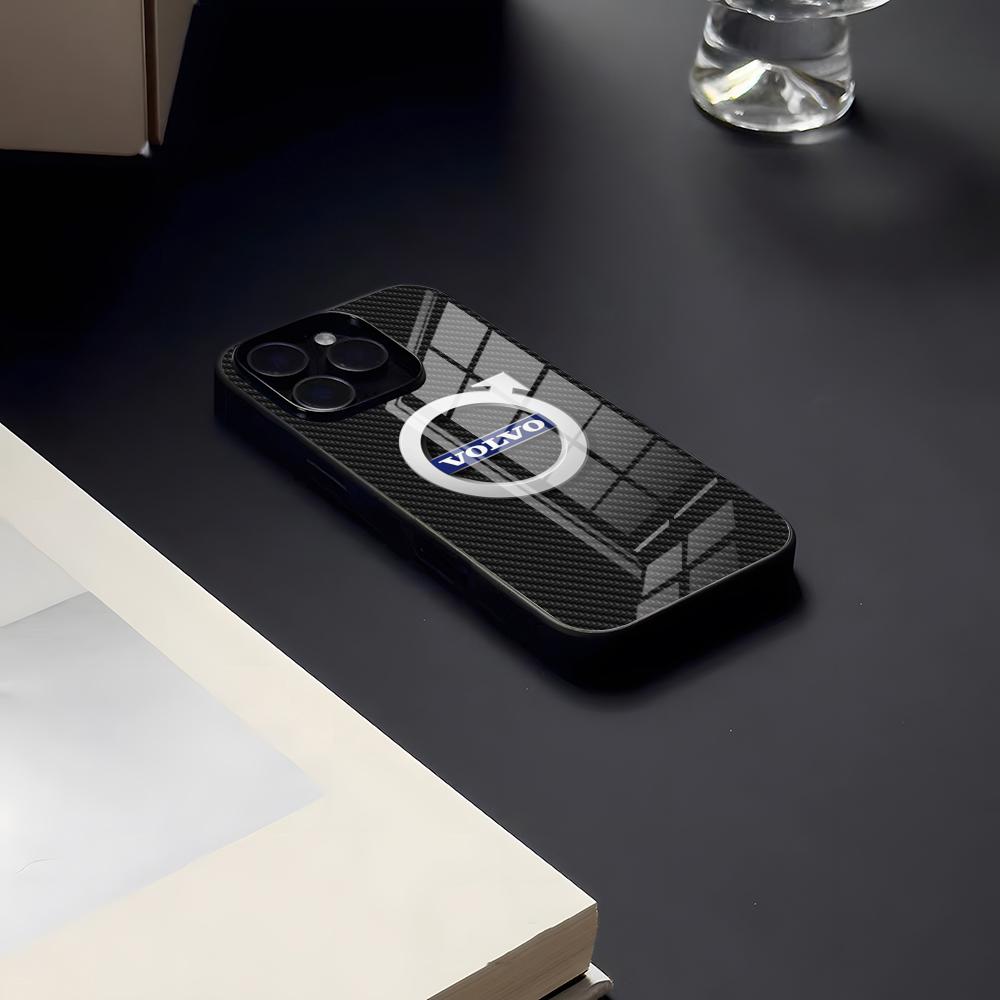 Fajne etui na telefon z logo V – Phone Cases Louis Vuitton recenzja i cena